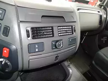 Lastbil 2018 DAF XF 106.480 + EURO 6 + SPOILER (16)