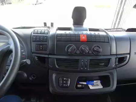 Camion 2019 Iveco Eurocargo 120E25 + EURO 6 + 196.000KM! (19)