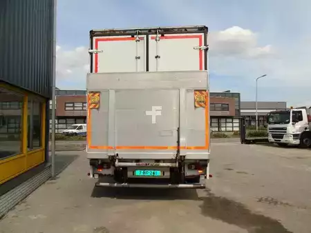 Náklaďák 2009 Renault Midlum 220 + euro 5 + MANUAL + lift + 12T (4)