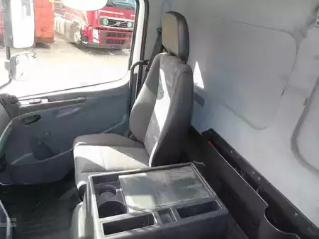 Lastbil 2010 Mercedes-Benz Atego 1218 + euro 5 + lift (16)