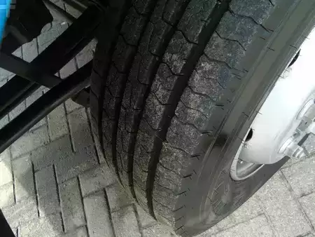 Lastbil 2010 Mercedes-Benz Atego 1218 + euro 5 + lift (17)