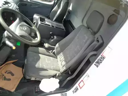 Lastbil 2010 Mercedes-Benz Atego 1218 + euro 5 + lift (8)