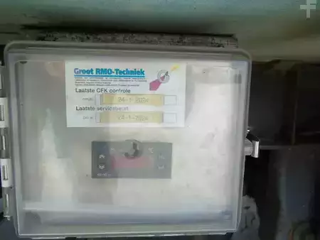 Remorques industrielles 2000 Burg frigo block lift (10)