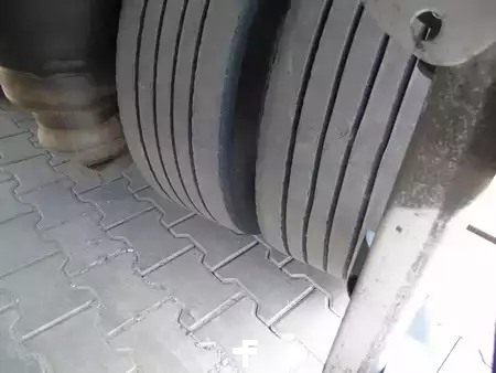 Remorques industrielles 2000 Burg frigo block lift (18)