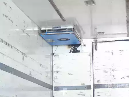 Remorques industrielles 2000 Burg frigo block lift (8)