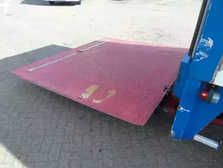 Kamion 2013 Scania P250 + EURO 6 + LIFT (10)