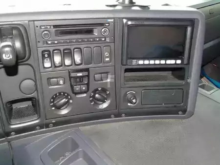 Kamion 2013 Scania P250 + EURO 6 + LIFT (8)