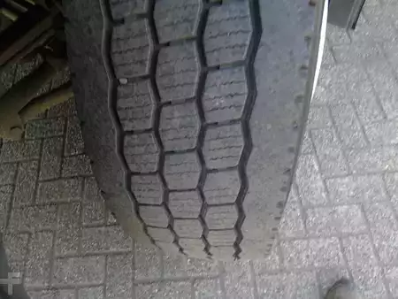 Camion 2014 Iveco Stralis 360 + THERMO KING T600R + EURO 6 + 3T LIFT (15)