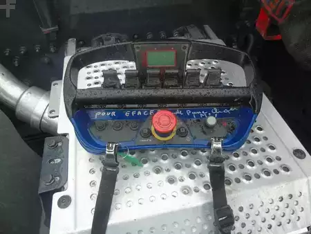 Kuorma-auto 2014 Mercedes-Benz Axor 1929 + FASSI F135 + REMOTE + EURO 5 + MANUAL (15)