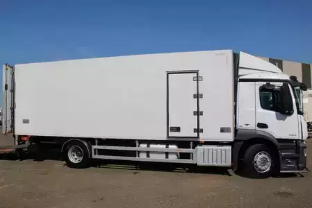Camión 2016 Mercedes-Benz Antos 1924 + THERMO KING 1200 + LIFT + EURO 6 (11)