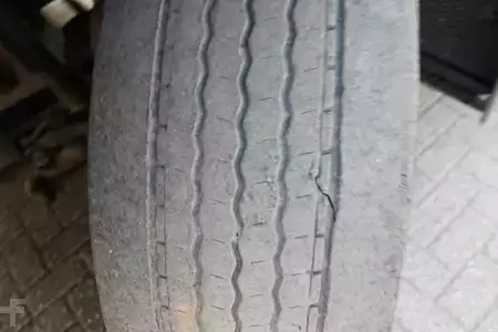 Camión 2016 Mercedes-Benz Antos 1924 + THERMO KING 1200 + LIFT + EURO 6 (17)