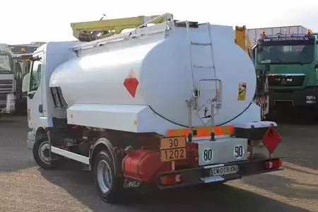 Náklaďák 2000 Renault Midlum 250 + 2 COMP + 6180liter + euro 2 + manual (10)