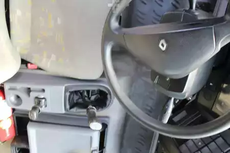 Náklaďák 2000 Renault Midlum 250 + 2 COMP + 6180liter + euro 2 + manual (17)