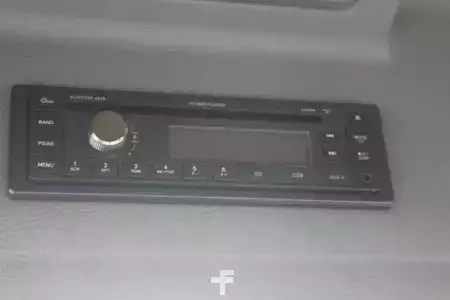 Náklaďák 2000 Renault Midlum 250 + 2 COMP + 6180liter + euro 2 + manual (20)