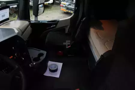 Kamion 2015 Mercedes-Benz Actros 2027 + EURO 6 + 19T (19)
