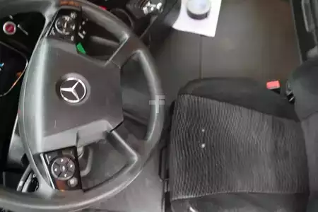 Kamion 2015 Mercedes-Benz Actros 2027 + EURO 6 + 19T (20)