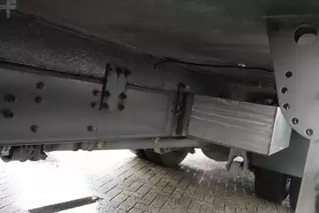 Kamion 2011 Scania P230 + CARRIER + euro 5 (14)