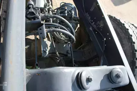 Kamion 1997 Mercedes-Benz SK 2024 + HIAB 125 + MANUAL (12)