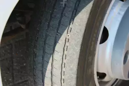 Camion 2011 Iveco Eurocargo 100e18 +EURO 5 + HOOK SYSTEM (18)