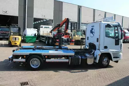 Camion 2011 Iveco Eurocargo 100e18 +EURO 5 + HOOK SYSTEM (4)