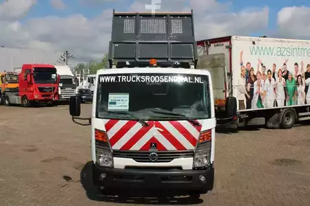 Kamion 2011 Nissan 45.13 + EURO 4 + C patent + tipper + MANUAL (2)