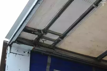 Náklaďák 2006 Renault Midlum 220 + MANUAL + LIFT + 12T (11)