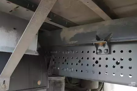 Camión 2013 Mercedes-Benz Antos 1830 + EURO 6 + NICE TRUCK (18)