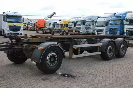 Remorques industrielles 2008 Burg 3X SAF (9)