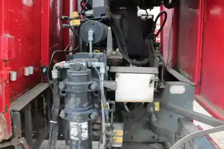 Kuorma-auto 2010 Mercedes-Benz Axor 2633 + 6x2 + euro 5 + manual (10)