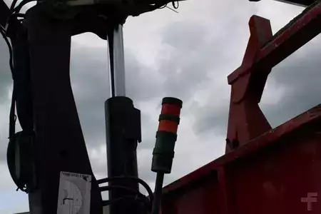 Kuorma-auto 2010 Mercedes-Benz Axor 2633 + 6x2 + euro 5 + manual (20)