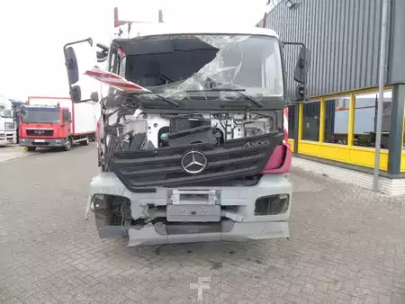 Kuorma-auto 2010 Mercedes-Benz Axor 2633 + 6x2 + euro 5 + manual (6)