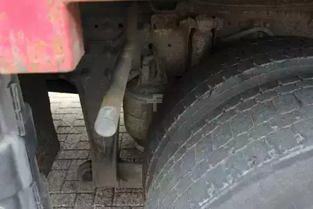 Kuorma-auto 2010 Mercedes-Benz Axor 2633 + 6x2 + euro 5 + manual (7)