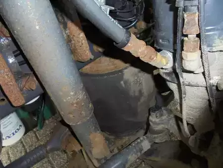 Kuorma-auto 2006 Volvo FM 9.310 + Euro 5 + Manual + Horse transport (7)