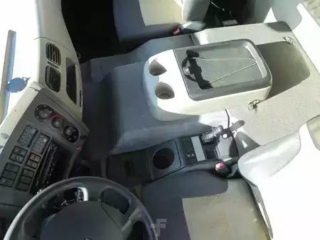 Náklaďák 2012 Renault Premium 270DXI + EURO 5 + ENGINE BRAKE (17)