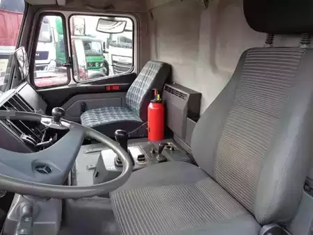 Kamion 1992 Mercedes-Benz SK 2433 Semi-Auto + PTO + Serie 14 Crane + 3 pedals (4)