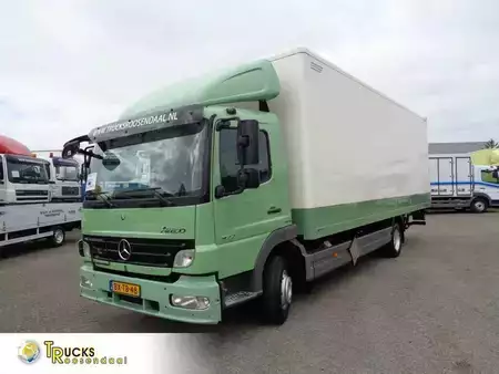 Lastbil 2010 Mercedes-Benz Atego 822 + Euro 5 + Dhollandia lift (1)