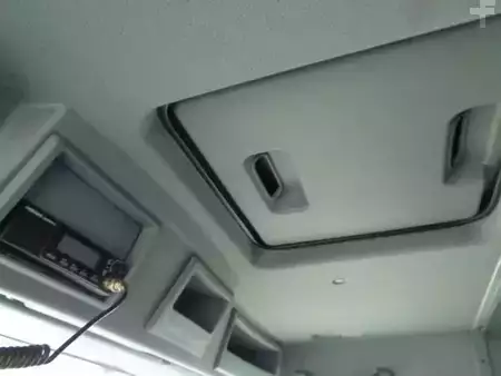 Lastbil 2010 Mercedes-Benz Atego 822 + Euro 5 + Dhollandia lift (13)