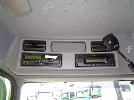 Lastbil 2010 Mercedes-Benz Atego 822 + Euro 5 + Dhollandia lift (16)