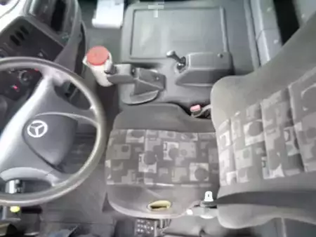 Lastbil 2010 Mercedes-Benz Atego 822 + Euro 5 + Dhollandia lift (5)