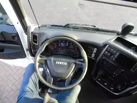 Camion 2017 Iveco Stralis 480 4X2 +RETARDER+ HYDRAULIC + EURO 6 (14)