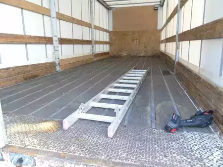 Kuorma-auto 2014 Mercedes-Benz Axor 1829 + euro 5 + lift + manual (9)