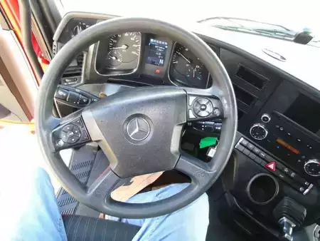 Kamion 2014 Mercedes-Benz Actros 1933 + SPOILER (14)