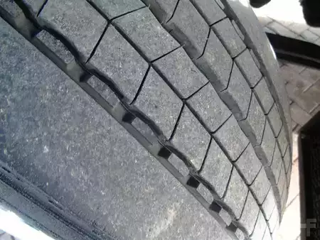 Kamion 2014 Mercedes-Benz Actros 1933 + SPOILER (19)