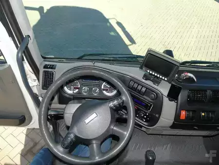 Kamion 2011 DAF LF 45.160 + euro 5 + manual (6)