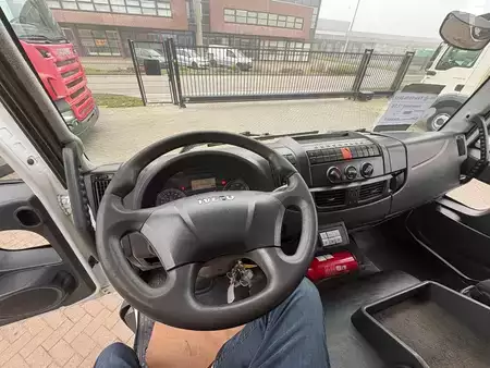 Camion 2012 Iveco 120E18 + euro 5 + lift (9)