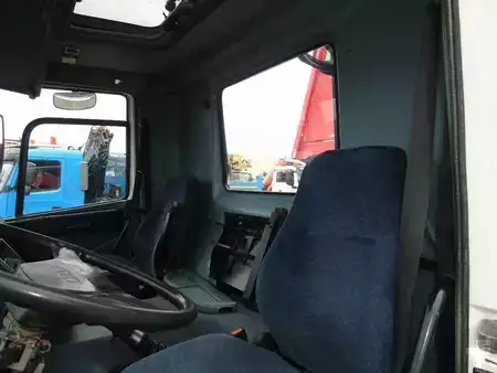 Lastbil 2001 DAF CF 75.240 ATI + EURO 2 + HIAB 090 + 3SIDE TIPPER (12)