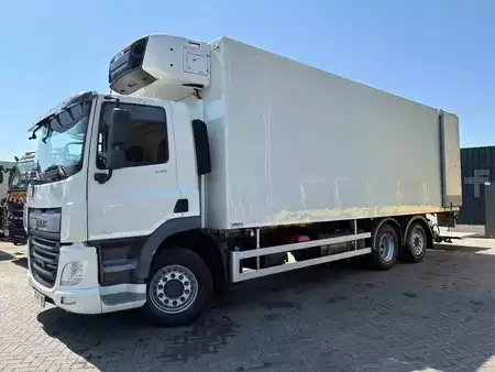 Náklaďák 2014 DAF CF 290 + 6X2 + CARRIER + LOADLIFT 2000KG + 2 COMPARTMENTS + EURO (2)