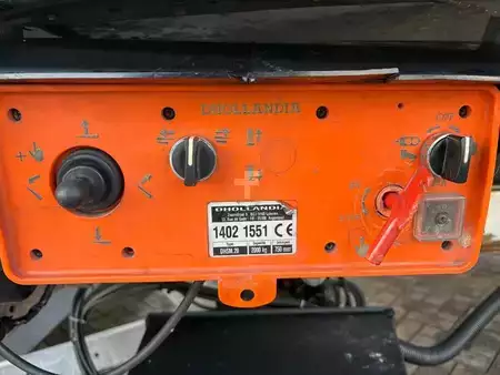 Kuorma-auto 2012 Mercedes-Benz AXOR 1829 + MANUAL + EURO 5 + LIFT + CARRIER (13)