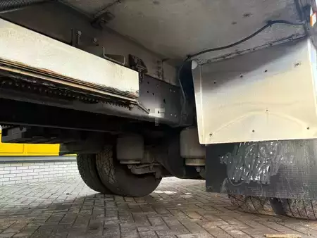 Kuorma-auto 2012 Mercedes-Benz AXOR 1829 + MANUAL + EURO 5 + LIFT + CARRIER (15)