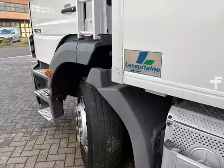 Kuorma-auto 2012 Mercedes-Benz AXOR 1829 + MANUAL + EURO 5 + LIFT + CARRIER (19)
